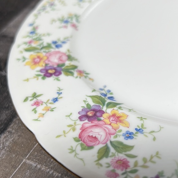 Vintage TK Thun Fine China 5pc Place Setting Floral DesignBohemia Czechoslovakia